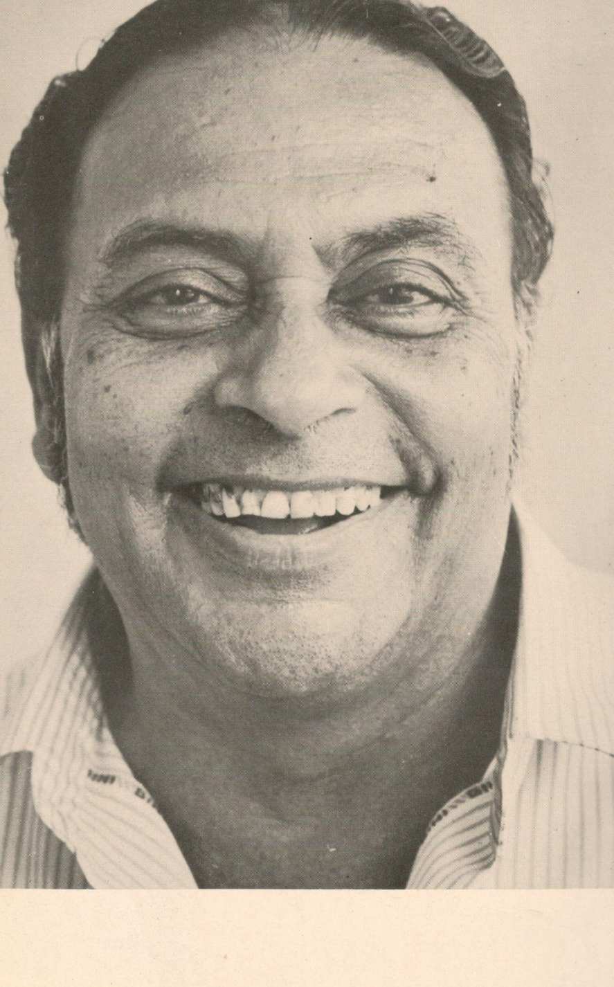 Kathakar Shantaram ( कथाकार शांताराम ) by R. B. Patankar ( रा. भा. पाटणकर )