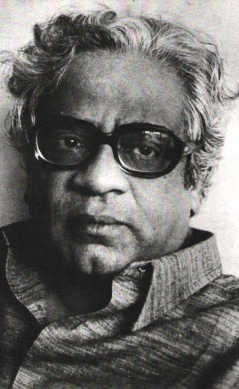 Sundar Mi Honar ( सुंदर मी होणार by P. L. Deshpande ( पु. ल. देशपांडे )